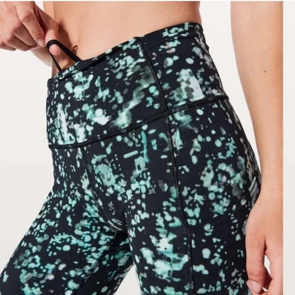 Lululemon FAST & FREE crop ii Leggings with NULUX 19”  in Pixel Haze Black ✔️ - Picture 3 of 9